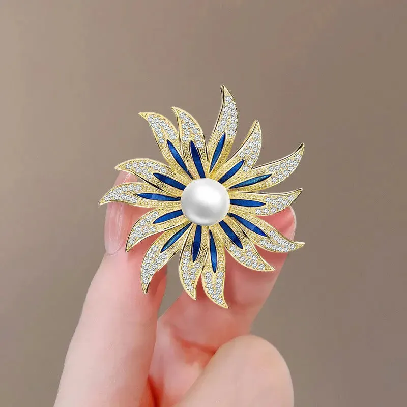 Beril Leather Brooch Pin
