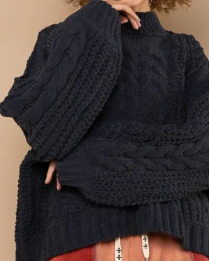 Cozy Luxurious Cable Sweater in Black | Black