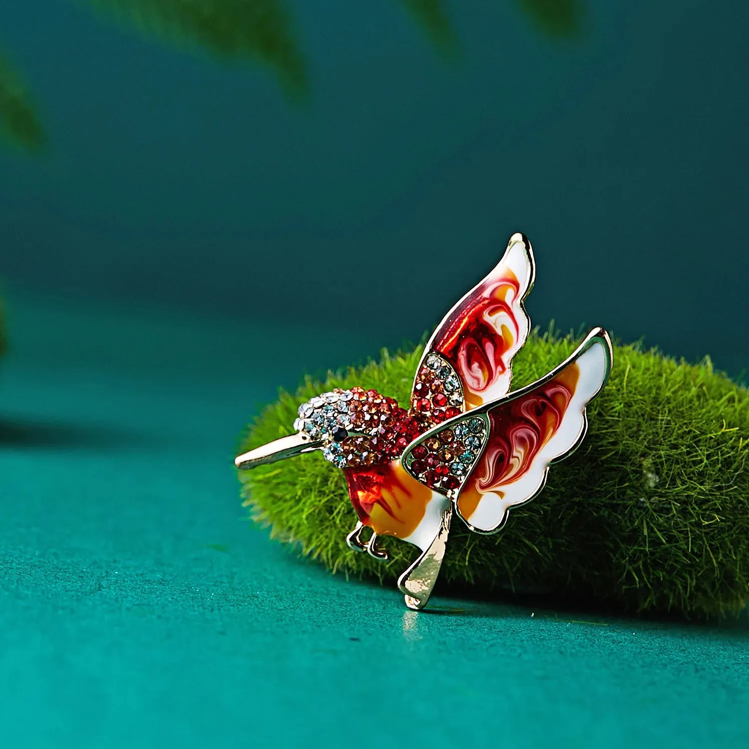 Demir Novelty Brooch Pin