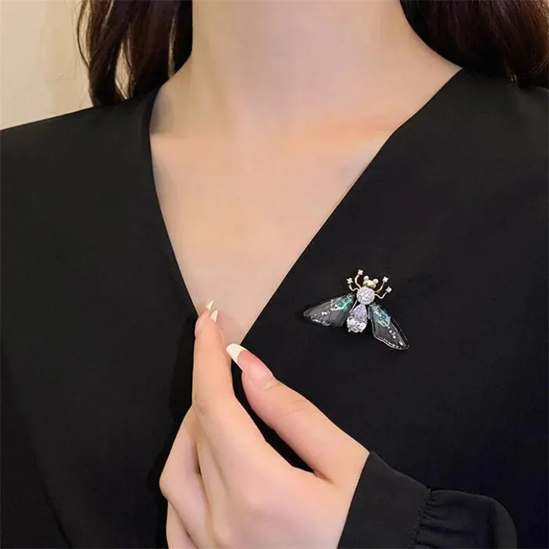 Demir Novelty Brooch Pin