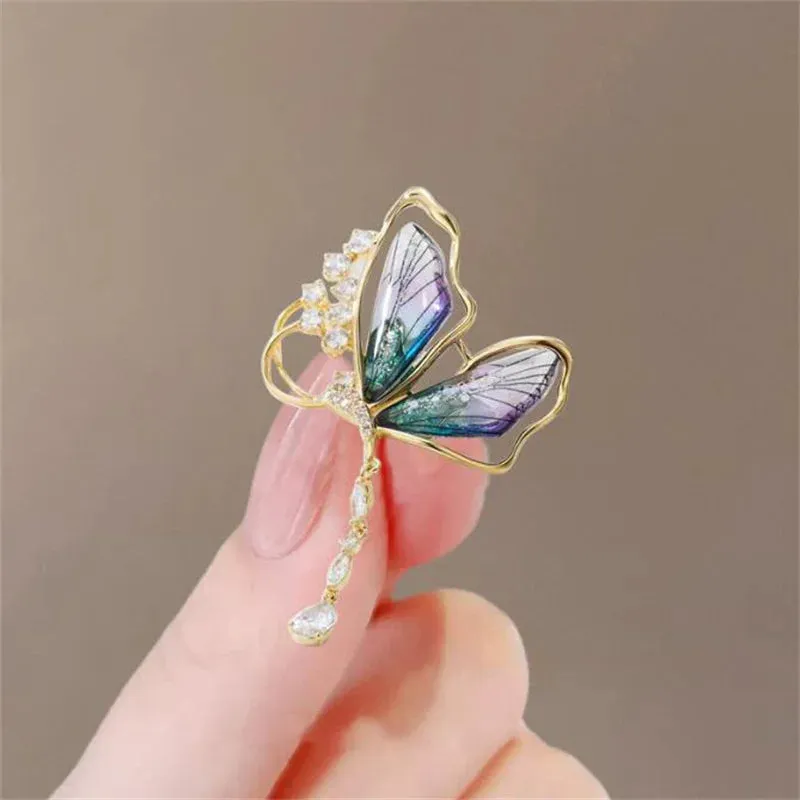 Demir Novelty Brooch Pin