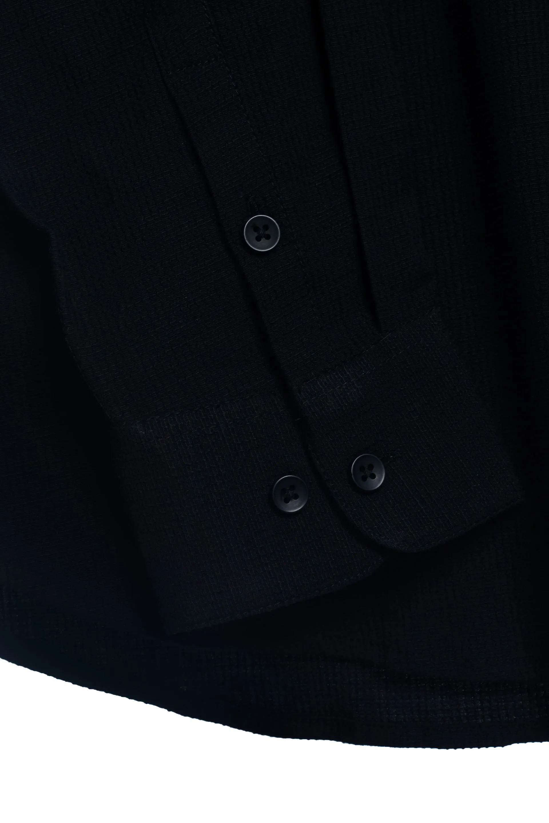 EASY IRON TEXTURED MANDARIN SHIRT IN BLACK