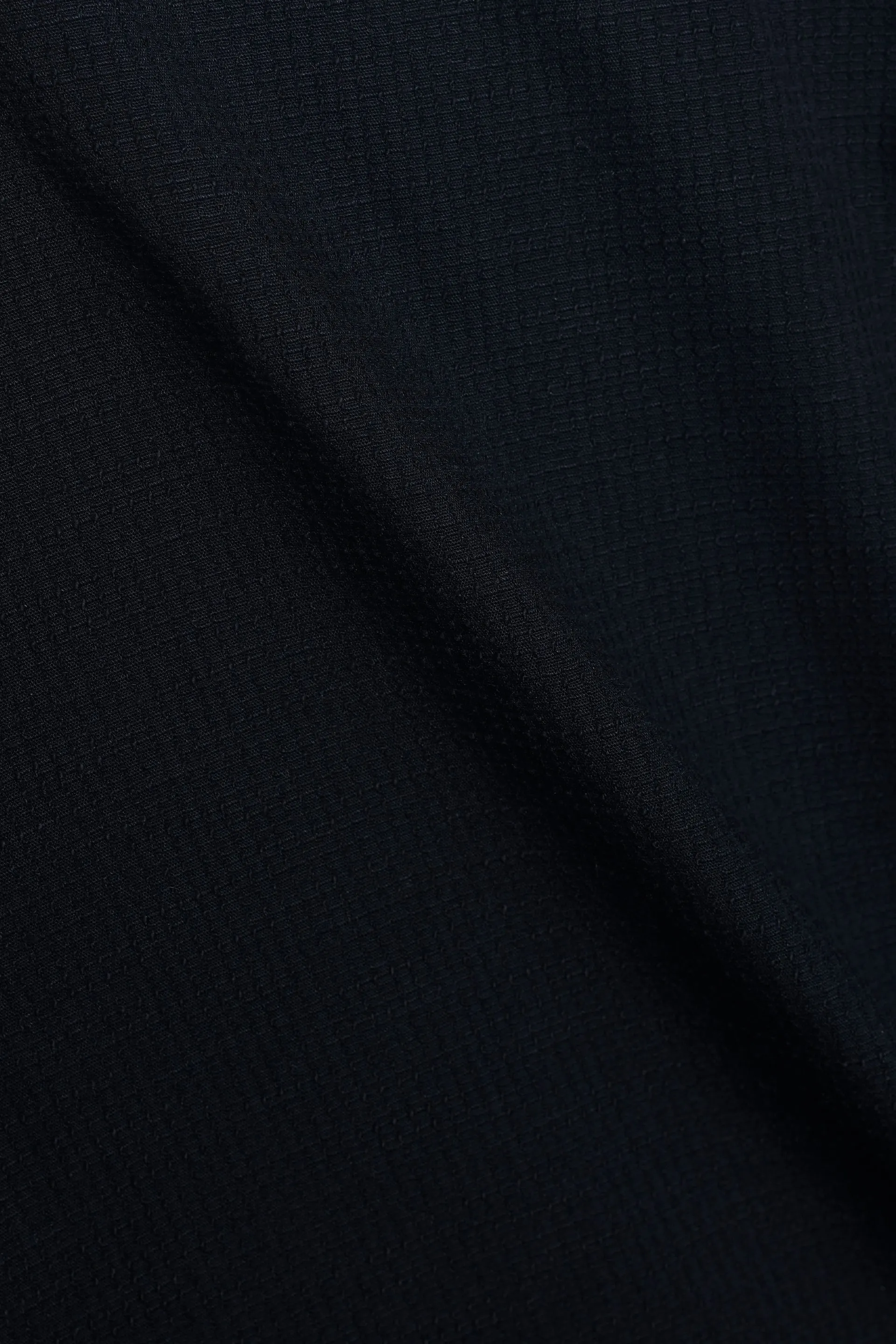 EASY IRON TEXTURED MANDARIN SHIRT IN BLACK