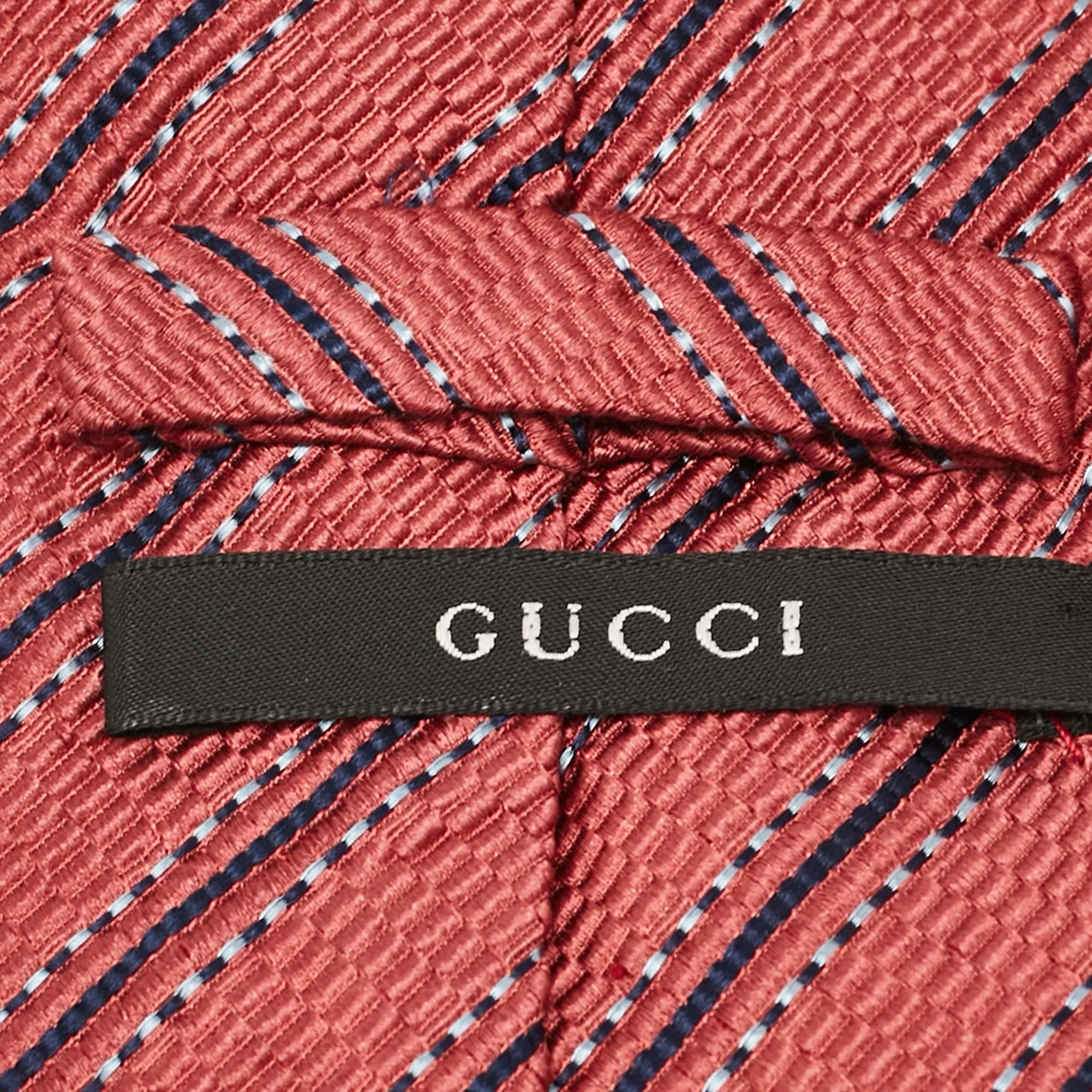Gucci Pink Textured Diagonal Stripe Silk Traditional Tie