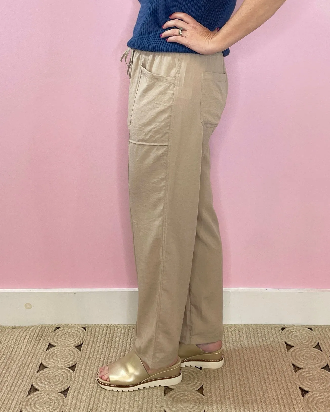 Mocha Dreams Woven Elastic Waist Seam Detail Pants