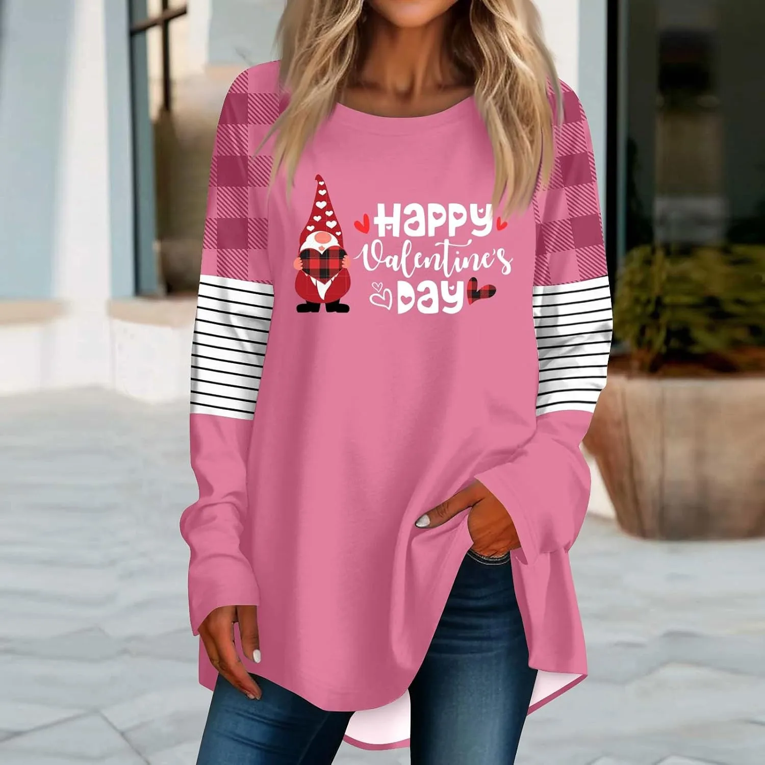 Valentines Day Tshirts Women Long Sleeve Crewneck Loose Fit Heart Tops Soft Comfy Holiday Graphic Tees